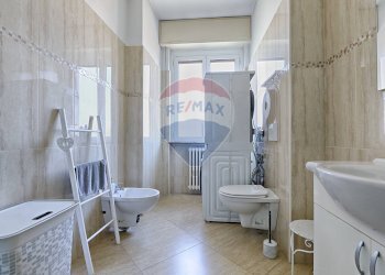 Bagno - Quadrilocale VIA GORIZIA
 
2, Limbiate - foto 5