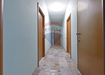 Hall / corridoio - Quadrilocale VIA GORIZIA
 
2, Limbiate - foto 8