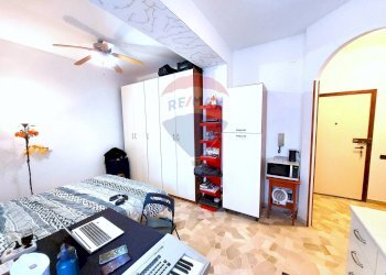 Camera / camera da letto - Monolocale via Torino
 
8, Rho - foto 4