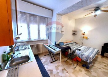 Camera / camera da letto - Monolocale via Torino
 
8, Rho - foto 3