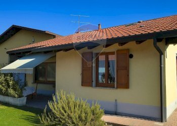 Casa all\'aperto - Villa via per rogeno
 
15, Costa Masnaga - foto 8