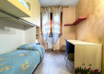 Camera / camera da letto - Trilocale via don mauro bonzi
 
36, Desio - foto 23