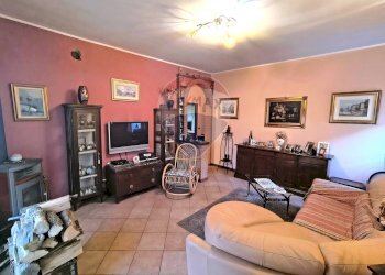 Soggiorno - Trilocale via Giuseppe Parini
 
1, Colle Brianza - foto 7