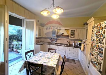 Cucina - Trilocale via Giuseppe Parini
 
1, Colle Brianza - foto 12