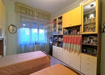 Camera / camera da letto - Trilocale via Giuseppe Parini
 
1, Colle Brianza - foto 14