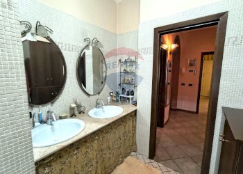 Bagno - Trilocale via Giuseppe Parini
 
1, Colle Brianza - foto 18