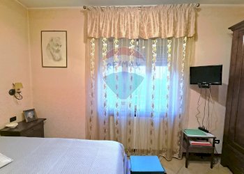 Camera / camera da letto - Trilocale via Giuseppe Parini
 
1, Colle Brianza - foto 20