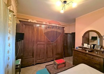 Camera / camera da letto - Trilocale via Giuseppe Parini
 
1, Colle Brianza - foto 21