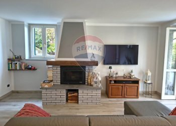 Soggiorno - Villa a Schiera via del roccolo
 
14, Civate - foto 13