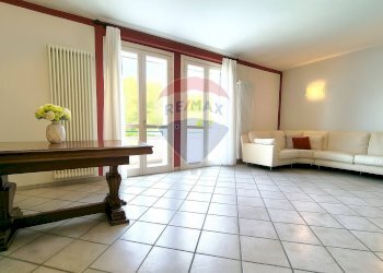 Soggiorno - Villa a Schiera via del roccolo
 
14, Civate - foto 17