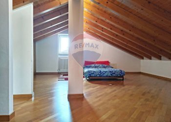 Camera / camera da letto - Villa a Schiera via del roccolo
 
14, Civate - foto 40