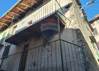 Edificio all\'aperto - Casa semi indipendente Ca del Sasso, Civo - foto 1