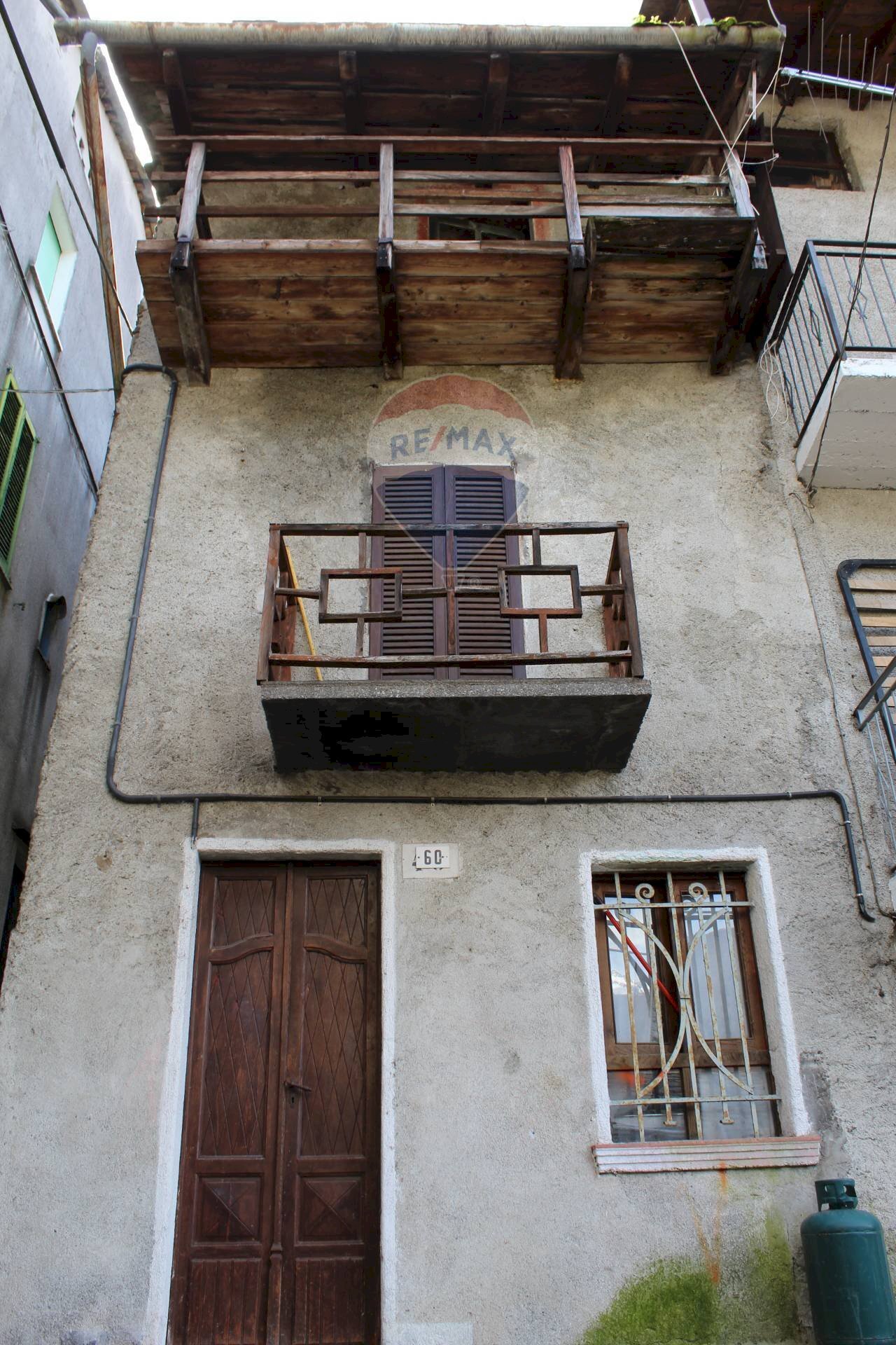 Casa all\'aperto - Trilocale via al Prato
 
60, Forcola - foto 1