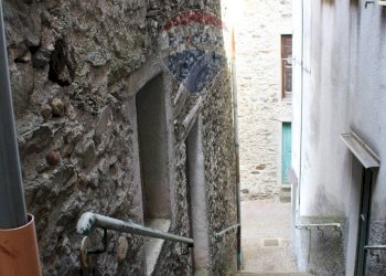 Scale - Trilocale via al Prato
 
60, Forcola - foto 9