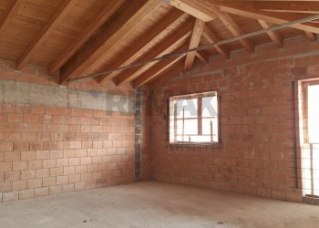 Stanza vuota - Villa Frazione Cevo, Civo - foto 9