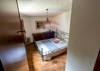 Camera / camera da letto - Bilocale via Arca Vuota Regoledo, Berbenno di Valtellina - foto 15