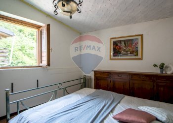 Camera / camera da letto - Bilocale via Arca Vuota Regoledo, Berbenno di Valtellina - foto 17