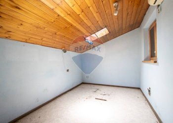 Stanza vuota - Casa indipendente Via Alle scuole
 
172, Berbenno di Valtellina - foto 13
