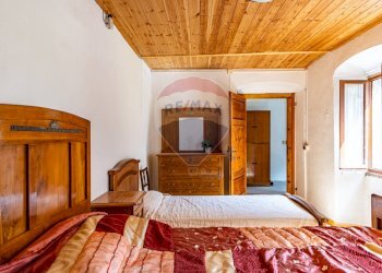 Camera / camera da letto - Bilocale via Arzo, Morbegno - foto 9