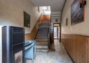 Scale - Casa indipendente Via Fermi E.
 
11, Veduggio con Colzano - foto 3