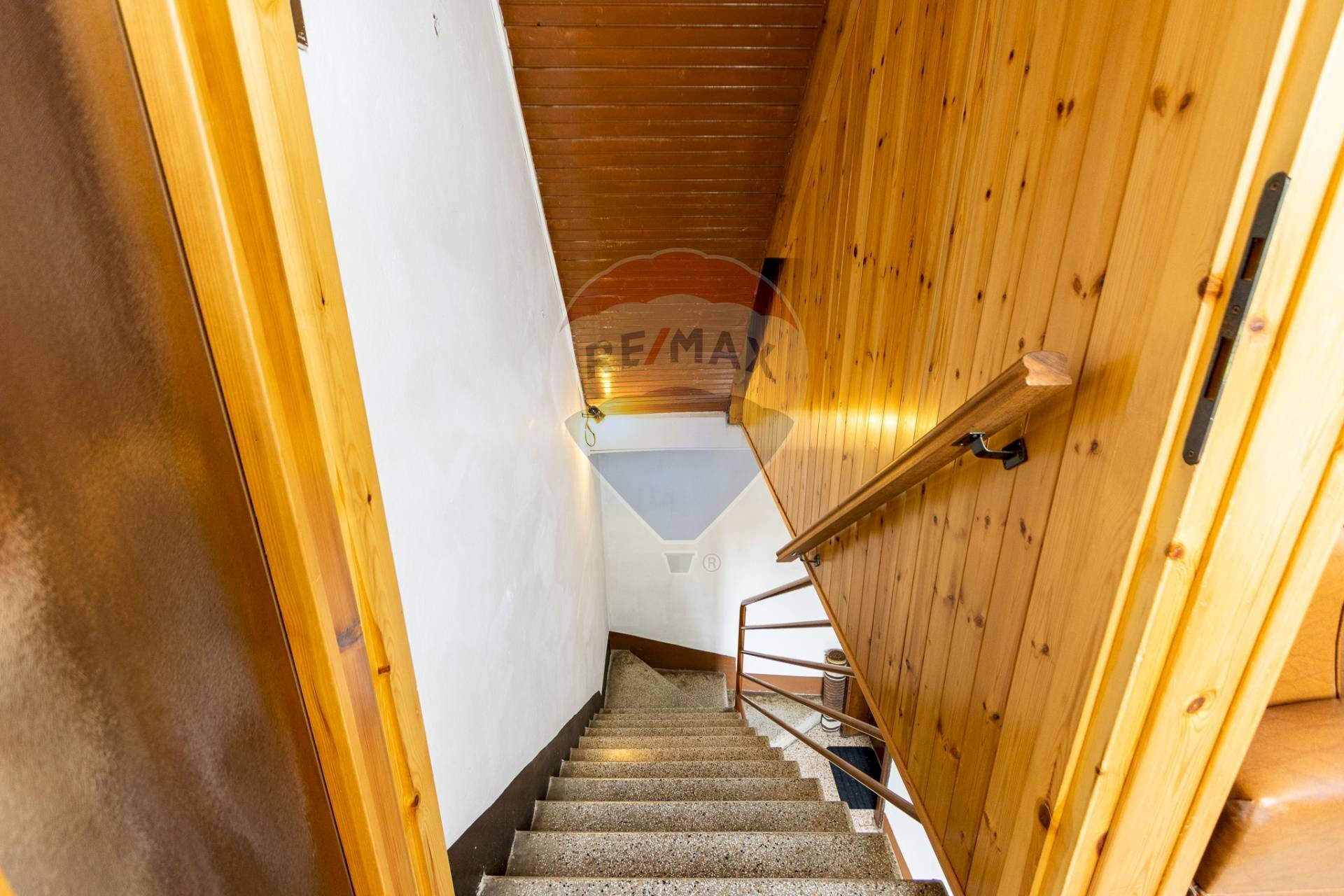 Scale - Attico Piazza Armando Diaz
7, Esino Lario - foto 3