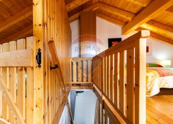 Scale - Attico Piazza Armando Diaz
 
7, Esino Lario - foto 8