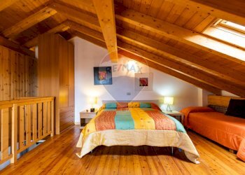 Camera / camera da letto - Attico Piazza Armando Diaz
 
7, Esino Lario - foto 10