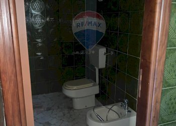 Bagno - Magazzino Via Largo Petrella
 
snc, Caltanissetta - foto 10