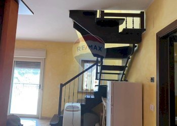 Scale - Apartment c.da san michele
 
11, Messina - photo 17