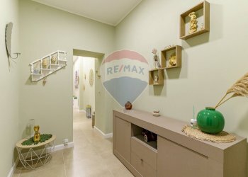 Hall / corridoio - Appartamento Via Gaetano Donizetti
 
56, Catania - foto 1