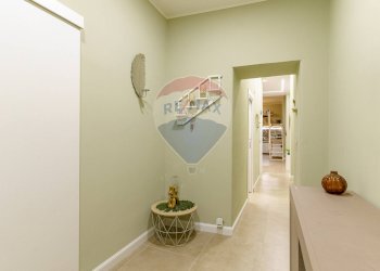 Hall / corridoio - Appartamento Via Gaetano Donizetti
 
56, Catania - foto 2