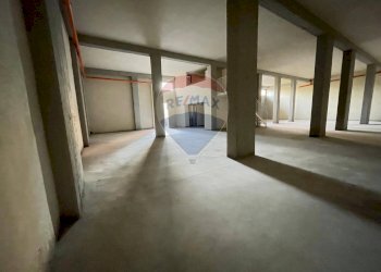 Parcheggio - Locale Commerciale Via: Luigi Capuana, Camporotondo Etneo - foto 9