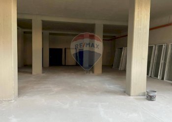 Parcheggio - Locale Commerciale Via: Luigi Capuana, Camporotondo Etneo - foto 22