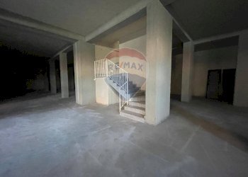 Parcheggio - Locale Commerciale Via: Luigi Capuana, Camporotondo Etneo - foto 23