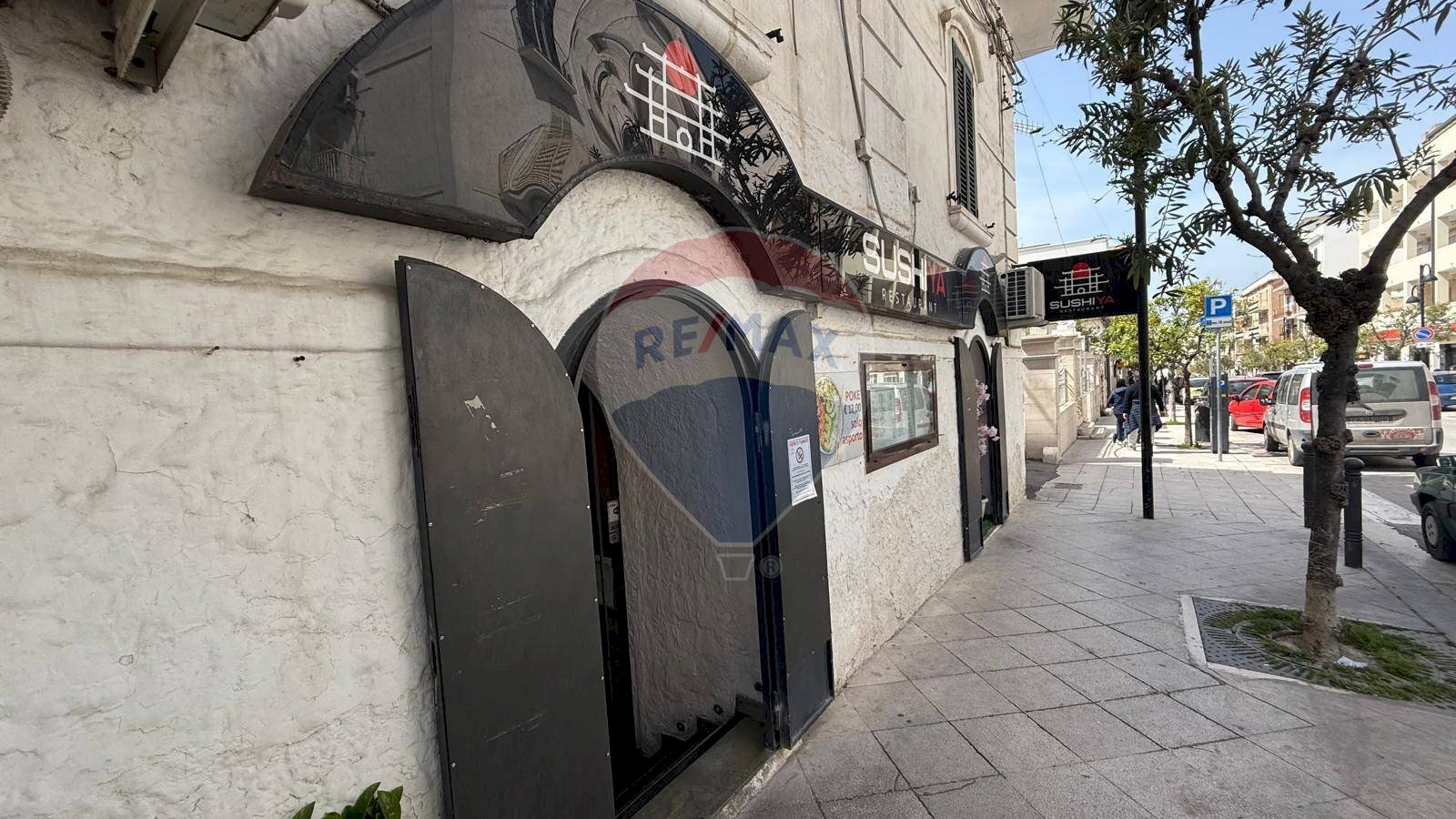 esterno - Commercial Premises Viale XXIV Maggio
 
13, Vieste - photo 1