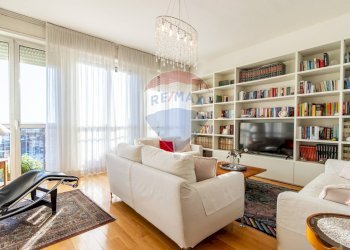 Soggiorno - Quadrilocale galleria kennedy
 
10, Seregno - foto 2