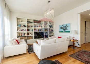 Soggiorno - Quadrilocale galleria kennedy
 
10, Seregno - foto 3