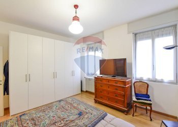 Camera / camera da letto - Casa semi indipendente San Michele Del Carso
 
20, Lentate sul Seveso - foto 14