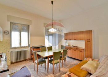 Sala da pranzo - Casa semi indipendente San Michele Del Carso
 
20, Lentate sul Seveso - foto 22