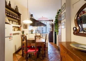 Sala da pranzo - Trilocale Via Emanuele Filiberto
 
11, Milano - foto 3