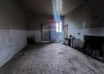 Stanza vuota - Rustico San Leucio del Sannio - foto 12