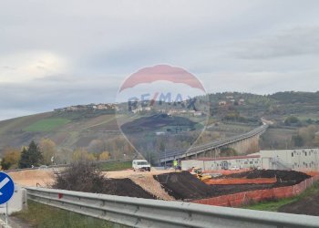 Vista delle montagne - Terreno edificabile Flumeri - foto 3