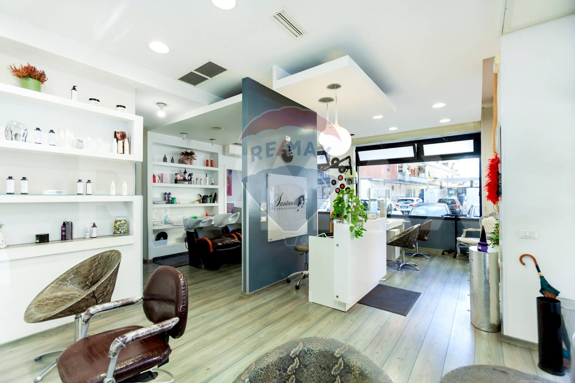 Soggiorno - Commercial Premises Via Giuseppe Zamboni
 
25, Roma - photo 3