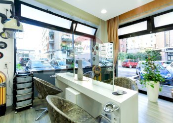 Cucina - Commercial Premises Via Giuseppe Zamboni
 
25, Roma - photo 6