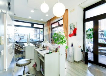 Cucina - Commercial Premises Via Giuseppe Zamboni
 
25, Roma - photo 14