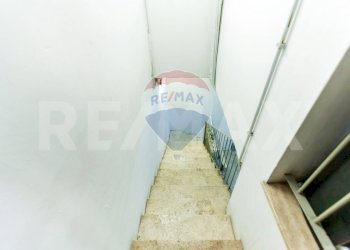 Scale - Commercial Premises Via Giuseppe Zamboni
 
25, Roma - photo 17