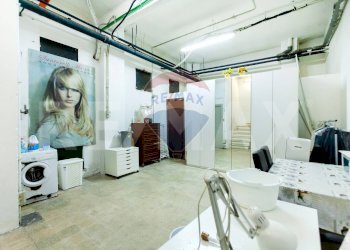 Lavanderia - Commercial Premises Via Giuseppe Zamboni
 
25, Roma - photo 19