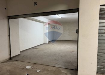 Parcheggio - Locale Commerciale Via Dante
 
13/33, Bagheria - foto 4