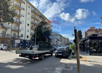 Edificio all\'aperto - Locale Commerciale Via Dante
 
13/33, Bagheria - foto 14