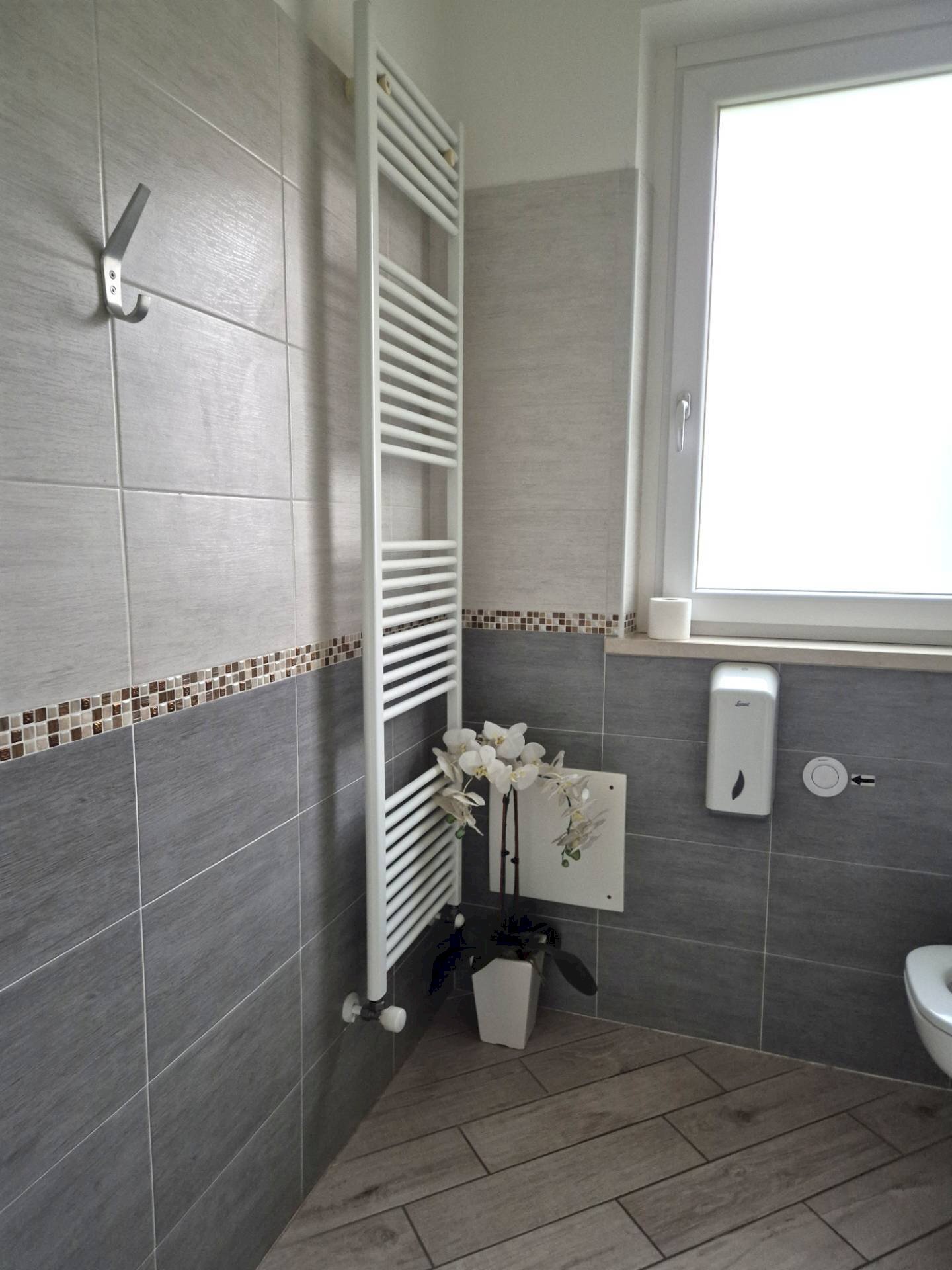 Foto 3 - Ufficio Via Valpolicella
 
49, San Pietro in Cariano - foto 3